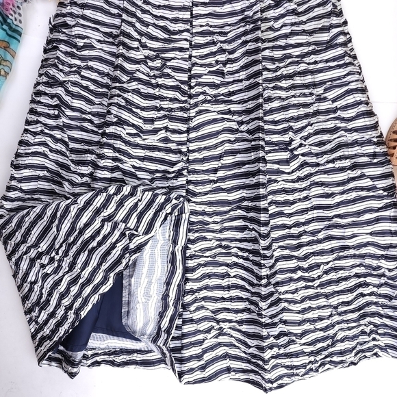 New Michael Kors Amazing Navy White Striped Crinkle Pleated Dress Sz 4 - Picture 5 of 16